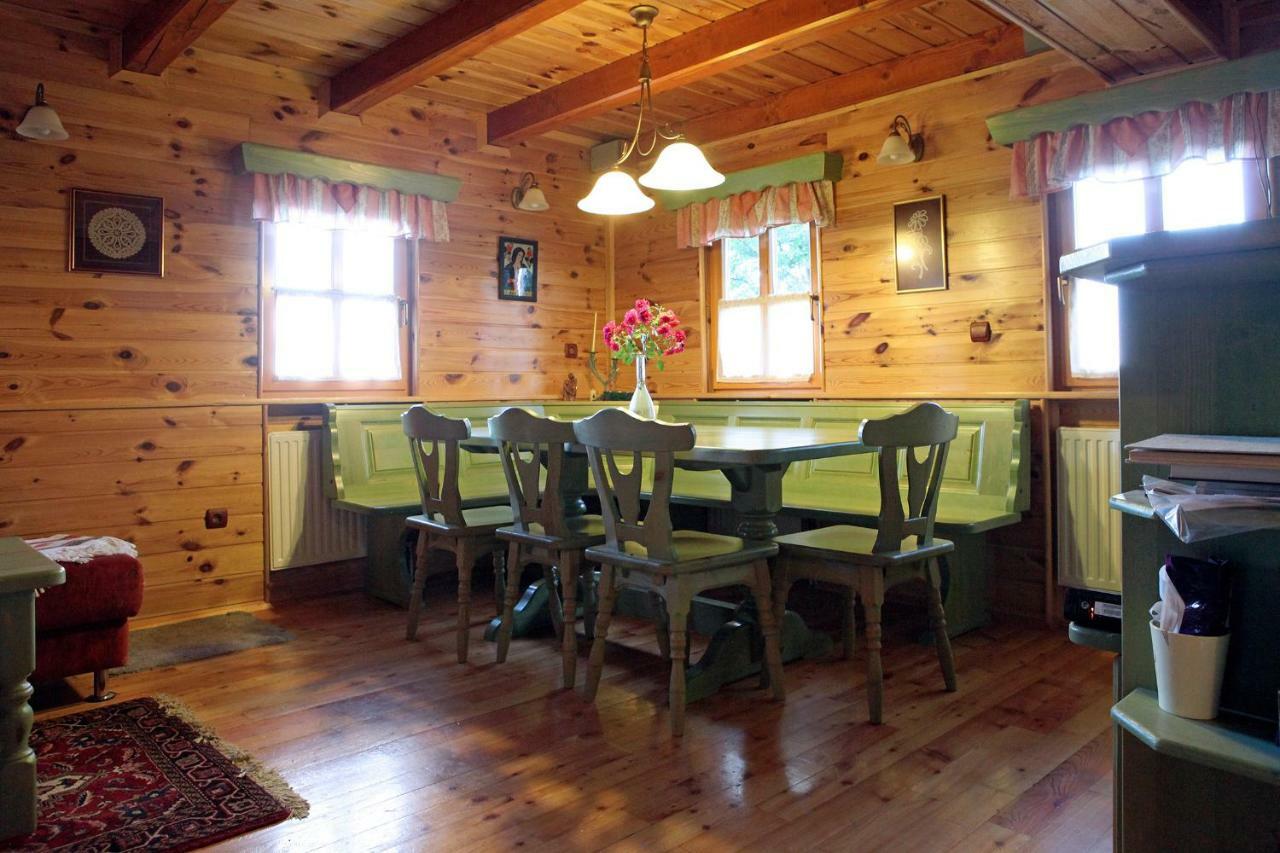 Natural Wooden Sweetheart Padeski Vrh Εξωτερικό φωτογραφία